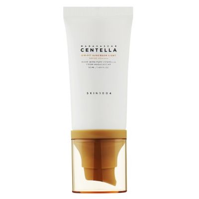 Легкий сонцезахисний крем з екстрактом центелли SKIN1004 Madagascar Centella Air-fit Suncream Light SPF30 PA++++ 50ml